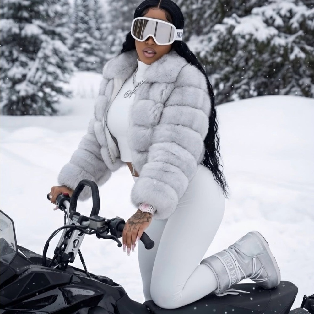 White Double Lined Two Piece Set - image 3